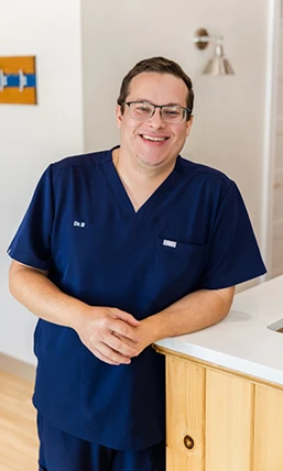 Dr. Gino Barillas